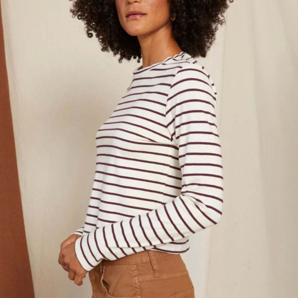 NWT AMO The BABE tee in SEPIA